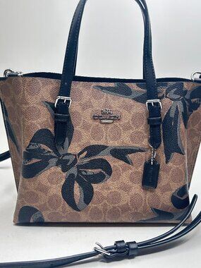 NWOT COACH Mollie Tote Bag 25 In Signature Canvas With Bow Print CZ767 Tan Black